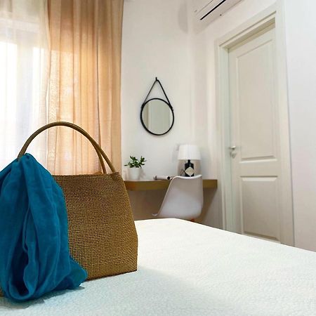 La Maison Derriere トロペーア エクステリア 写真